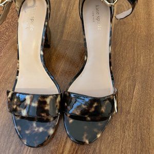 Kate Spade Susane Tortoise Ankle Strap sandals (SIZE: 7.5)
